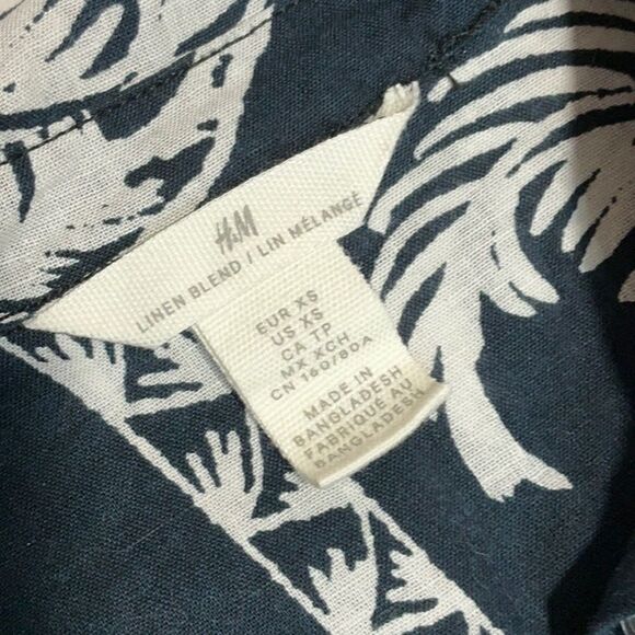 H&M Tropical Print Linen Blend Button Down Shirt - Picture 7 of 10
